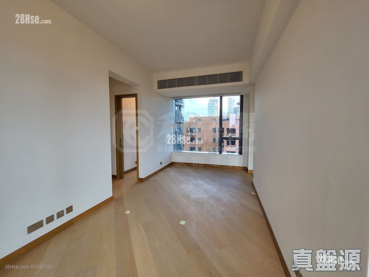 128 Waterloo Rental 2 Bedrooms , 1 Bathroom 578 ft²