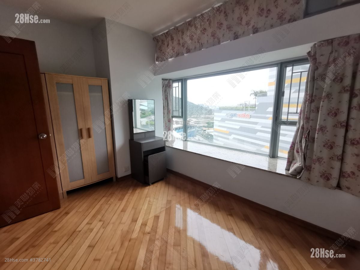 主人房: 东堤湾畔 租盘 3 房 , 2 浴室 772 平方尺