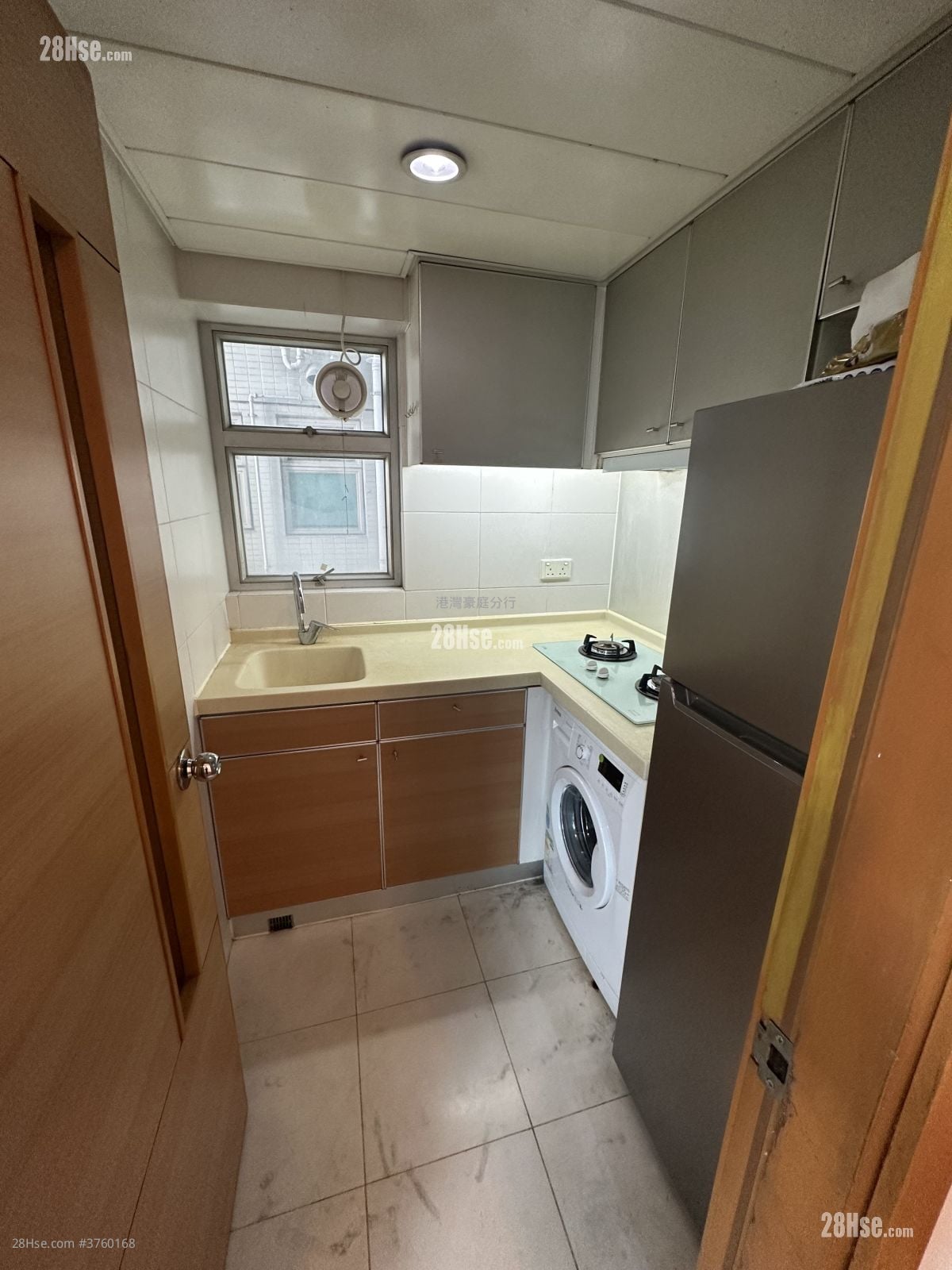 Metro Harbour View Sell 2 Bedrooms , 1 Bathroom 368 ft²