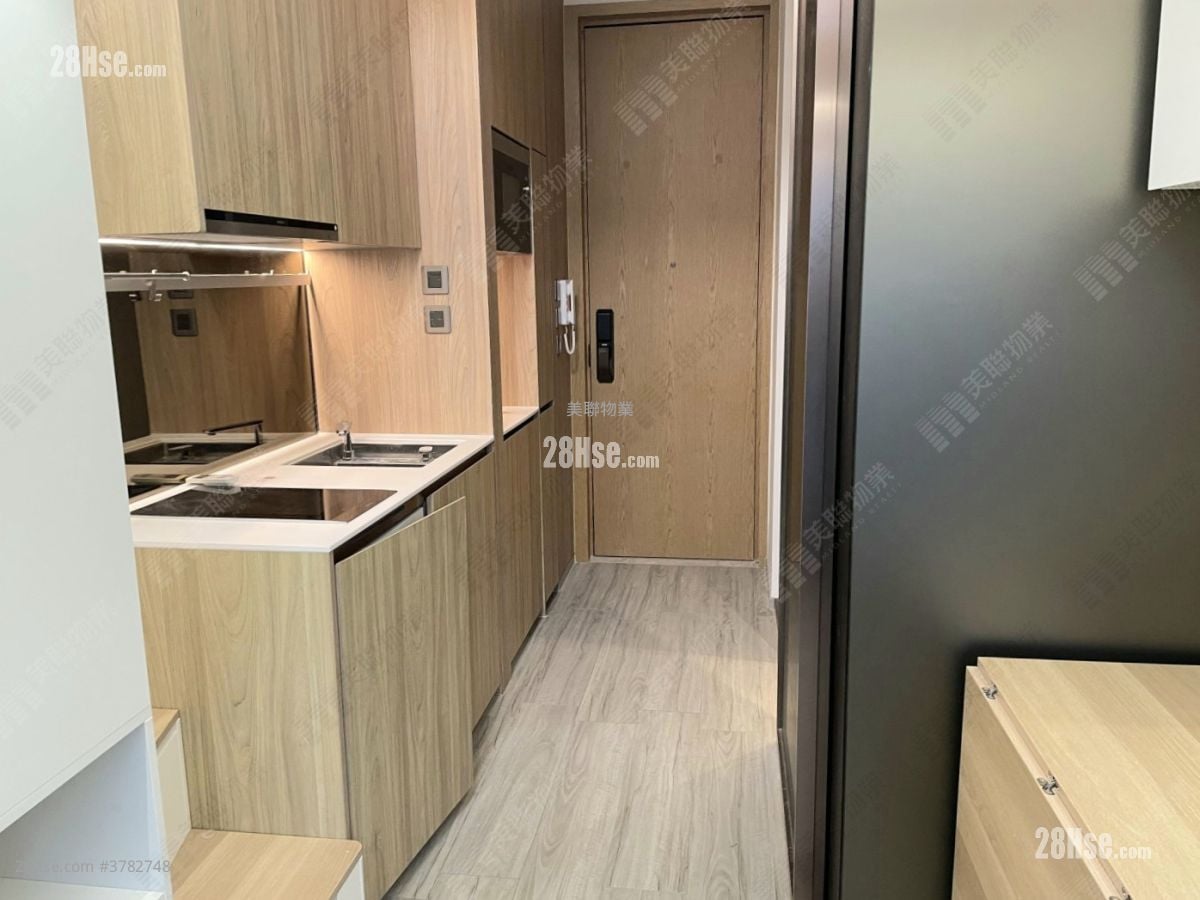 Seven Victory Avenue Sell 1 Bathroom 180 ft²