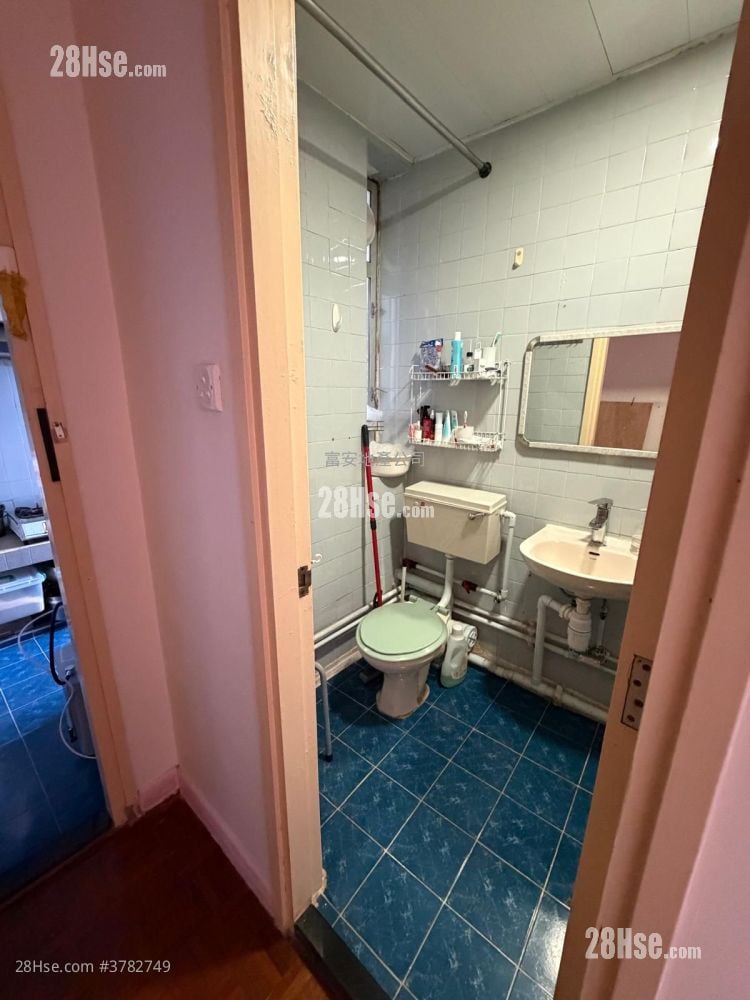 宝佩苑 售盘 2 房 , 1 浴室 401 平方尺