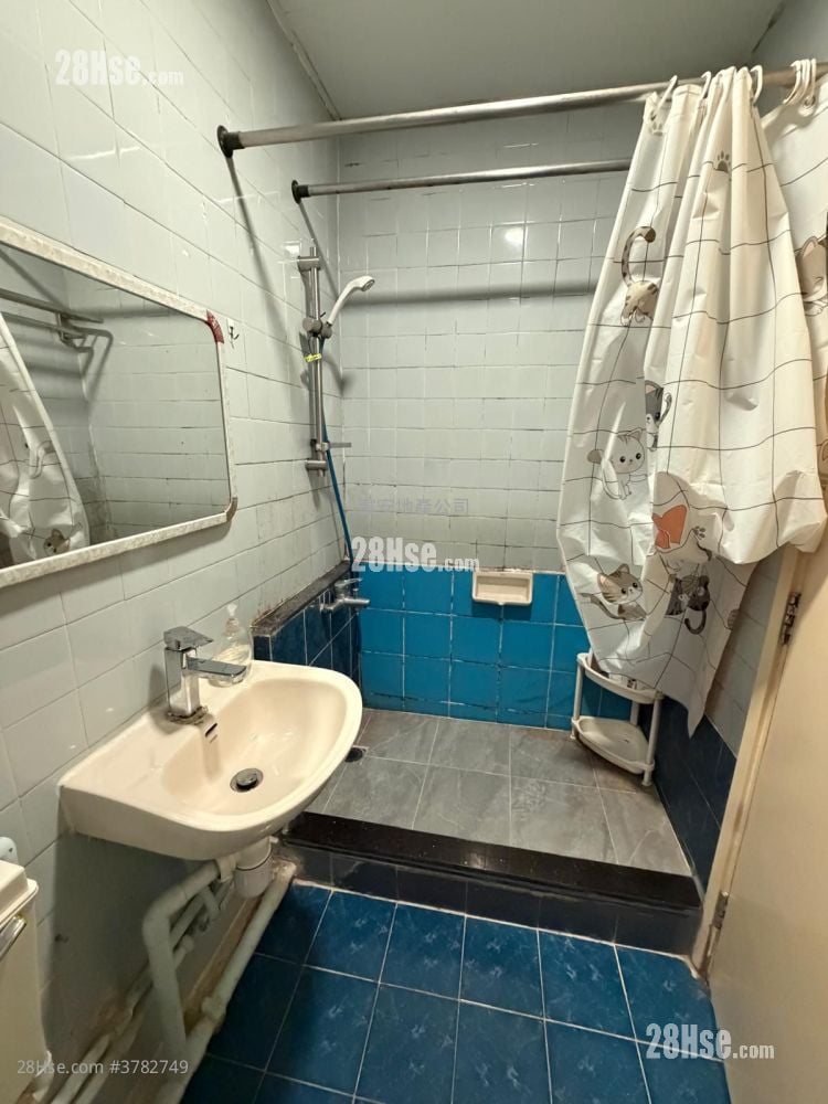 宝佩苑 售盘 2 房 , 1 浴室 401 平方尺