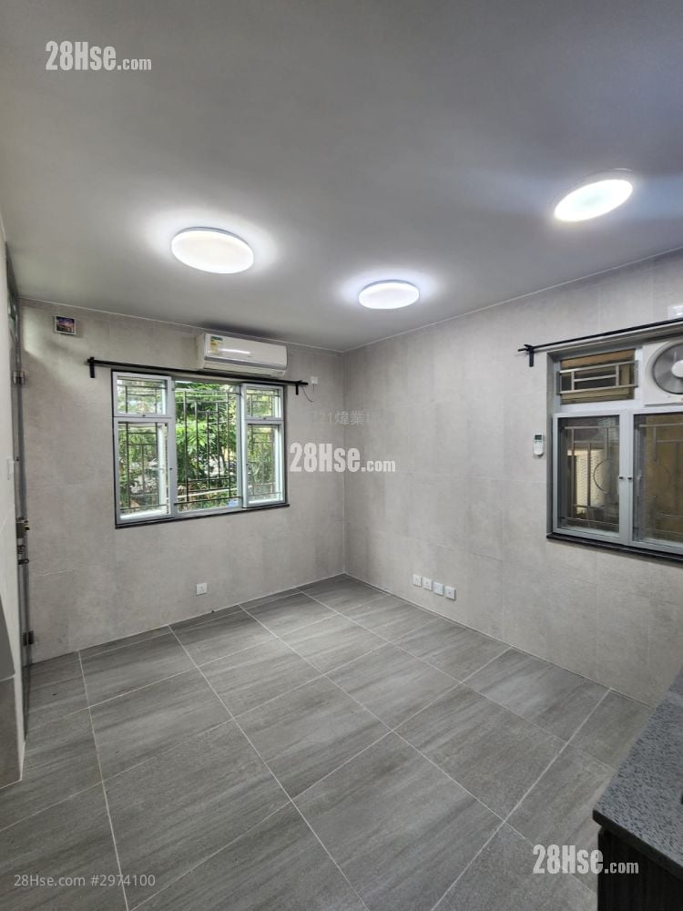 Luen Mei Tsuen Rental 2 Bedrooms , 1 Bathroom
