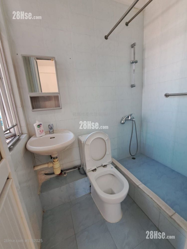 Golden Lion Garden Sell 1 Bedroom , 1 Bathroom 270 ft²