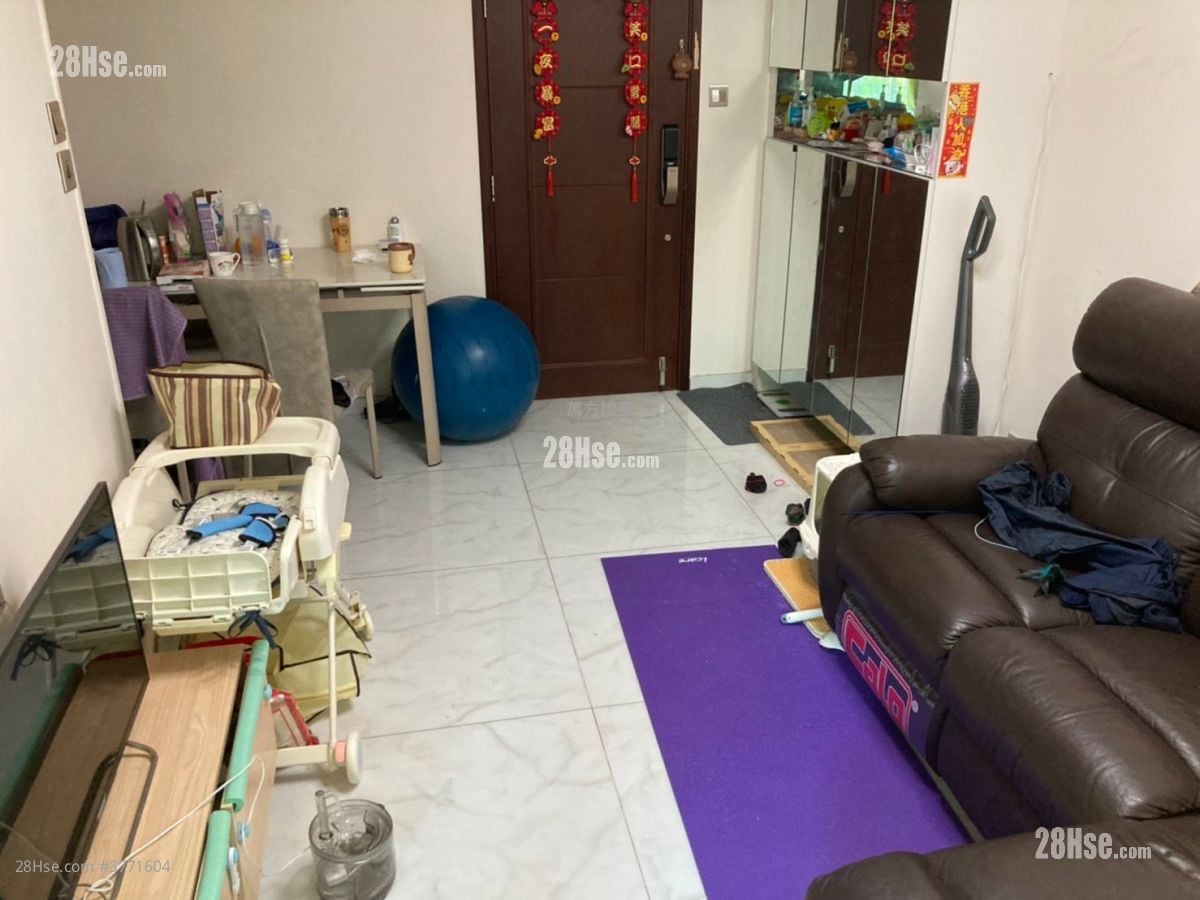 Kwong Yuen Estate Sell 2 Bedrooms , 1 Bathroom 376 ft²