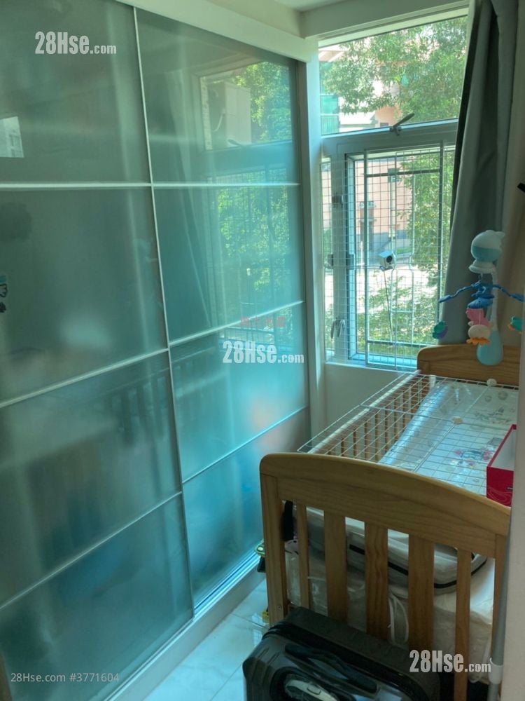 Kwong Yuen Estate Sell 2 Bedrooms , 1 Bathroom 376 ft²