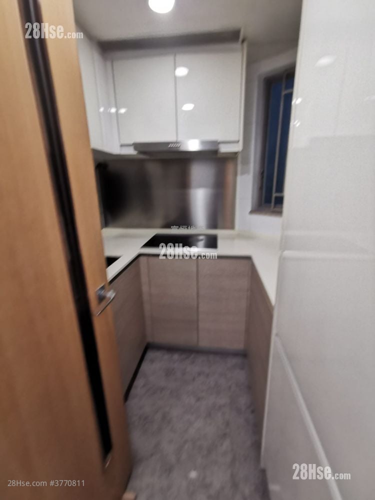 La Lumiere Sell 2 Bedrooms , 1 Bathroom 430 ft²