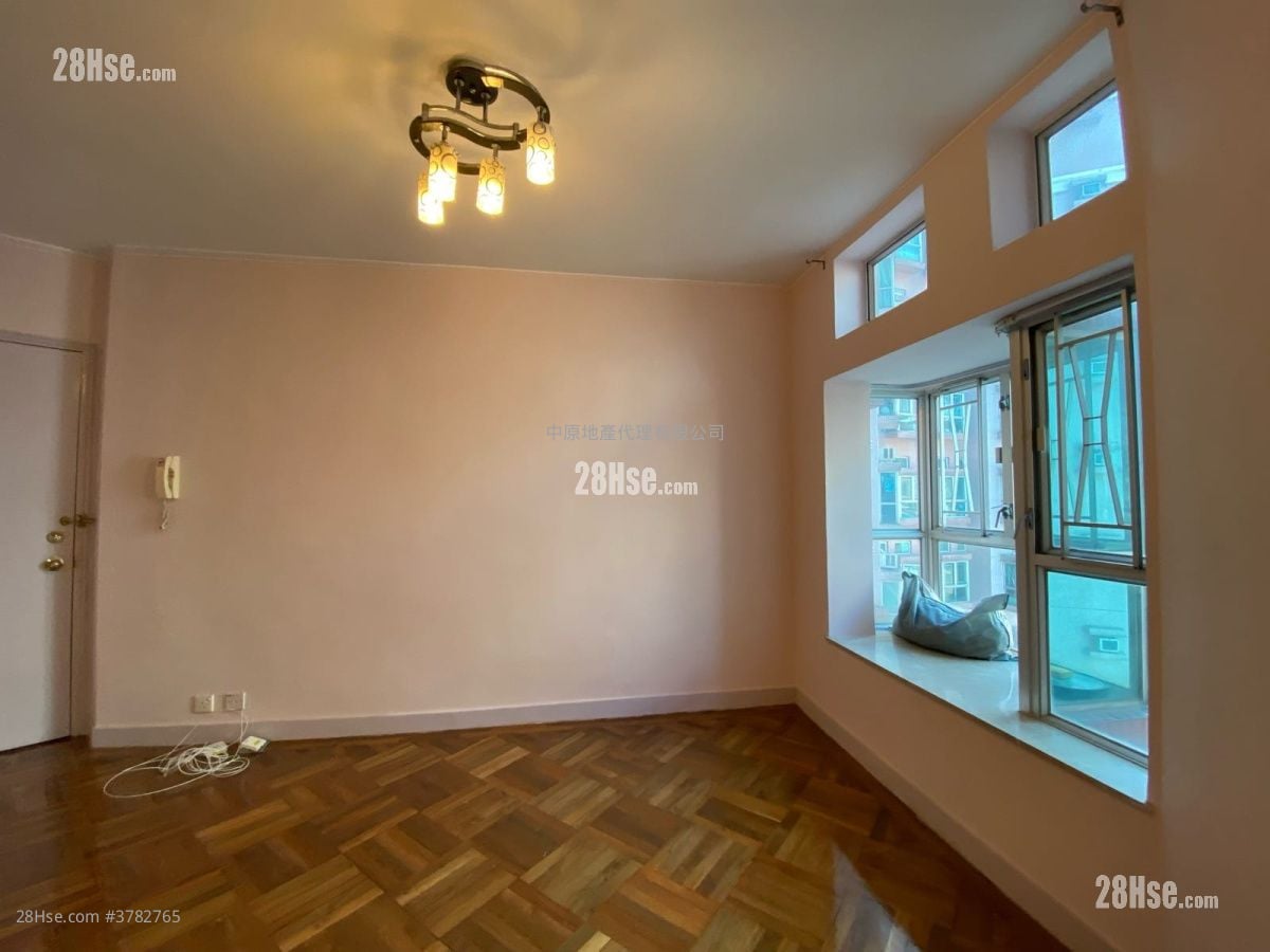 Discovery Park Rental 3 Bedrooms , 2 Bathrooms 582 ft²