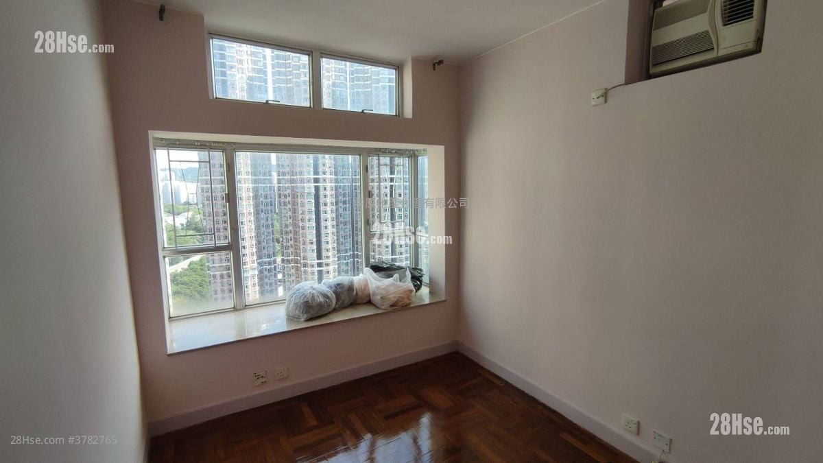 Discovery Park Rental 3 Bedrooms , 2 Bathrooms 582 ft²