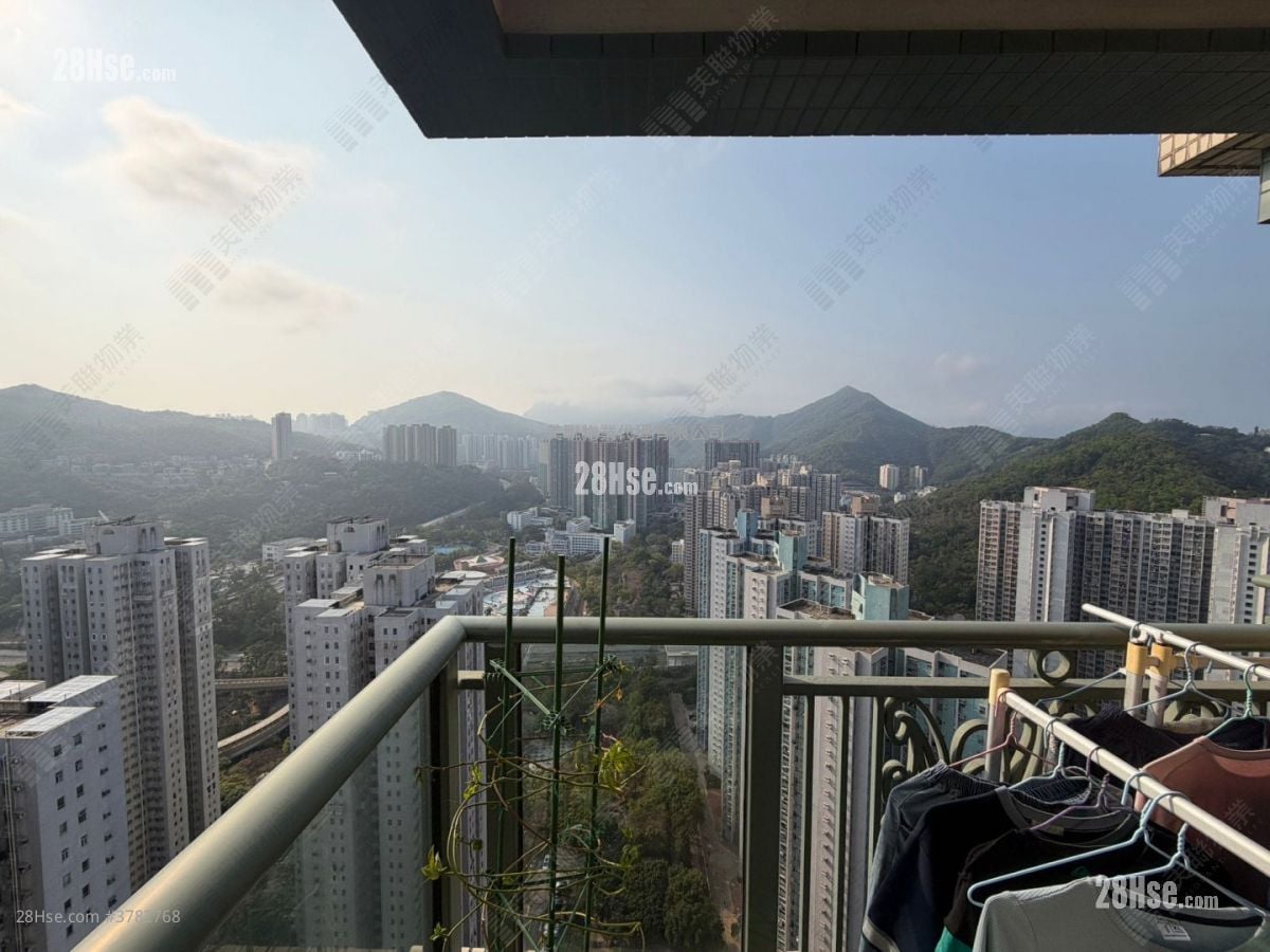 Residence Oasis Sell 3 Bedrooms 667 ft²