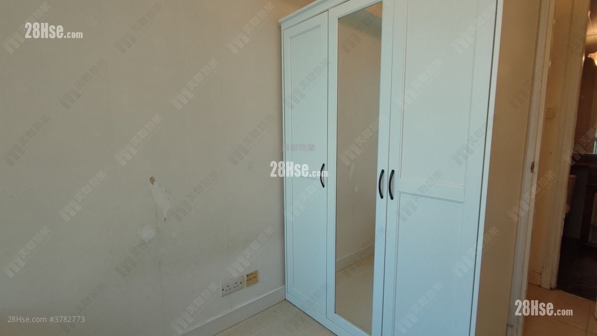 睡房 2: 港景峰 租盘 2 房 , 1 浴室 496 平方尺