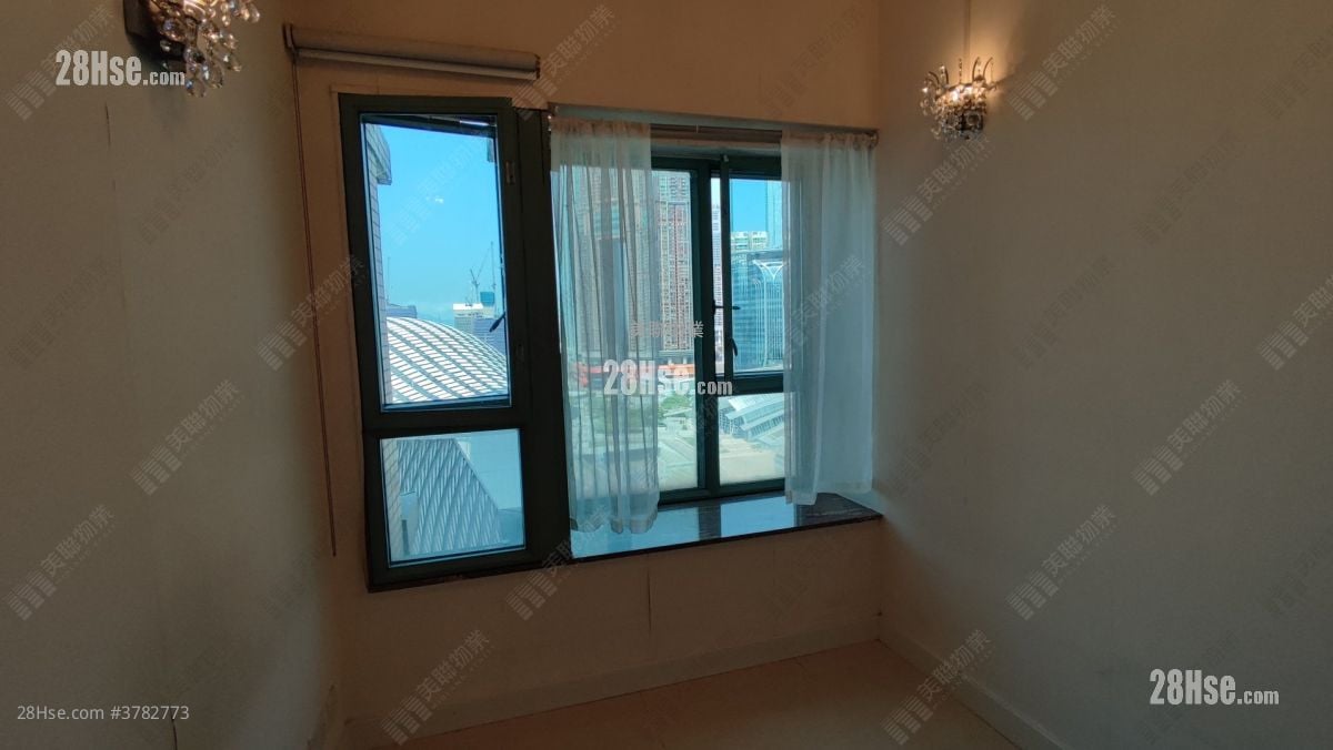 睡房 1: 港景峰 租盘 2 房 , 1 浴室 496 平方尺