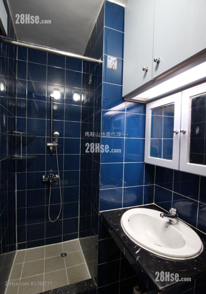 Kam Ying Court Rental 2 Bedrooms , 1 Bathroom 401 ft²