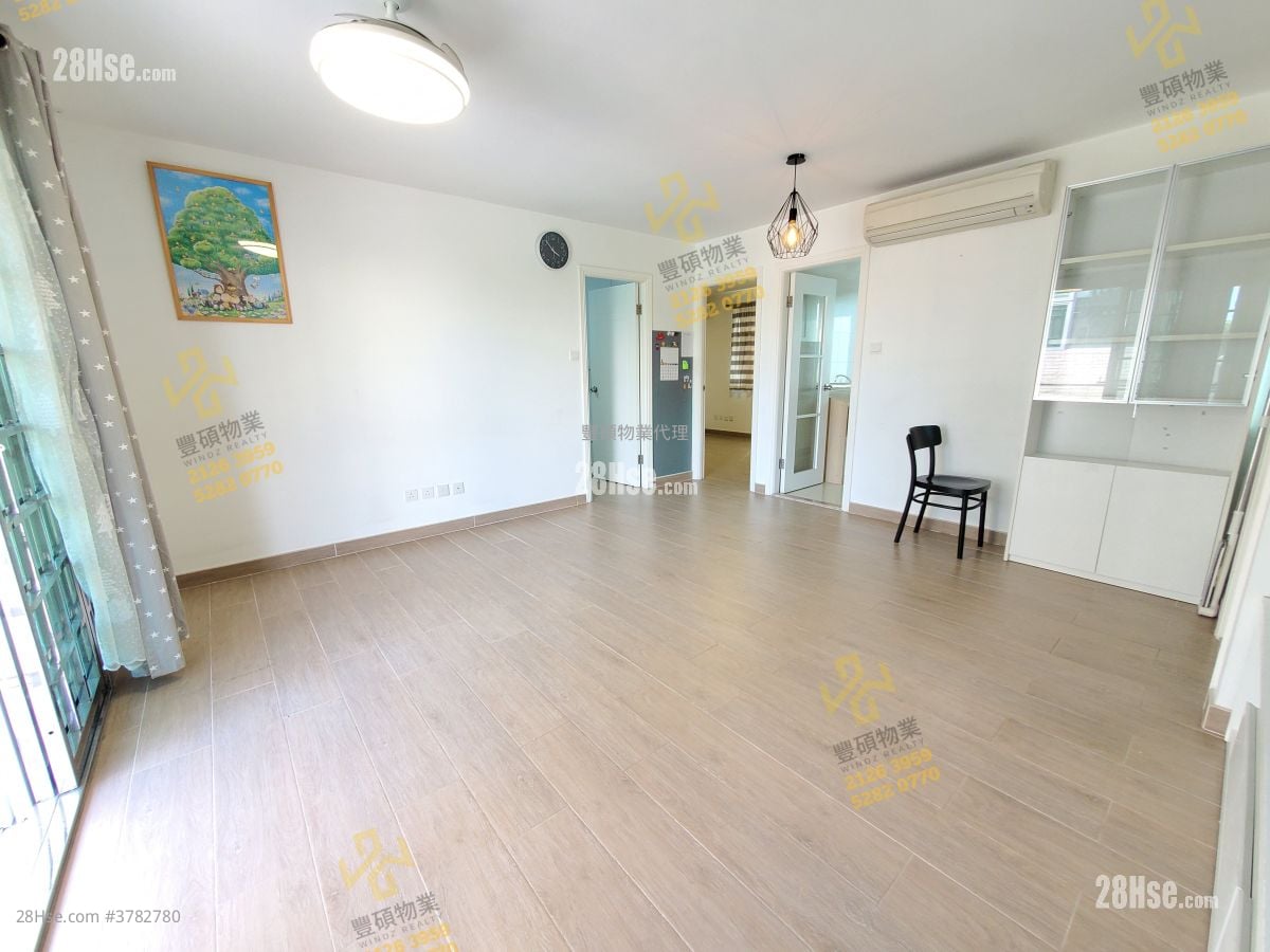 村屋 租盘 2 房 , 1 浴室 700 平方尺