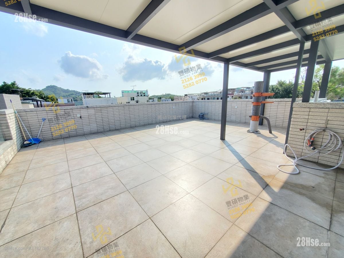 村屋 租盘 2 房 , 1 浴室 700 平方尺