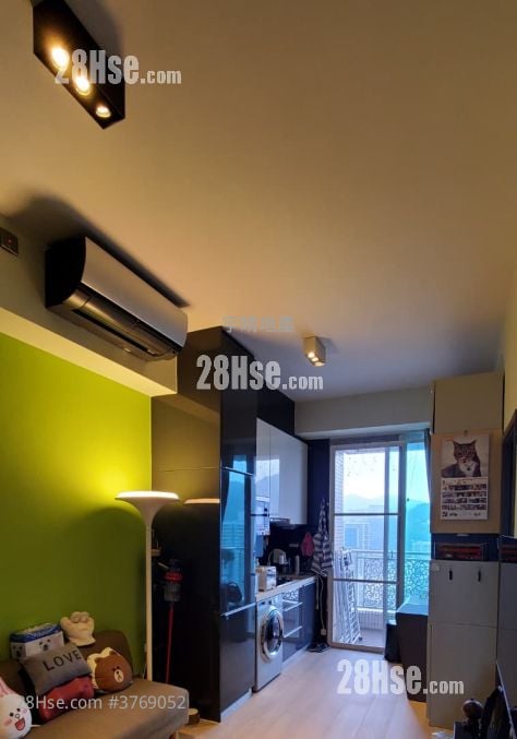 The Sparkle Sell 2 Bedrooms , 1 Bathroom 395 ft²