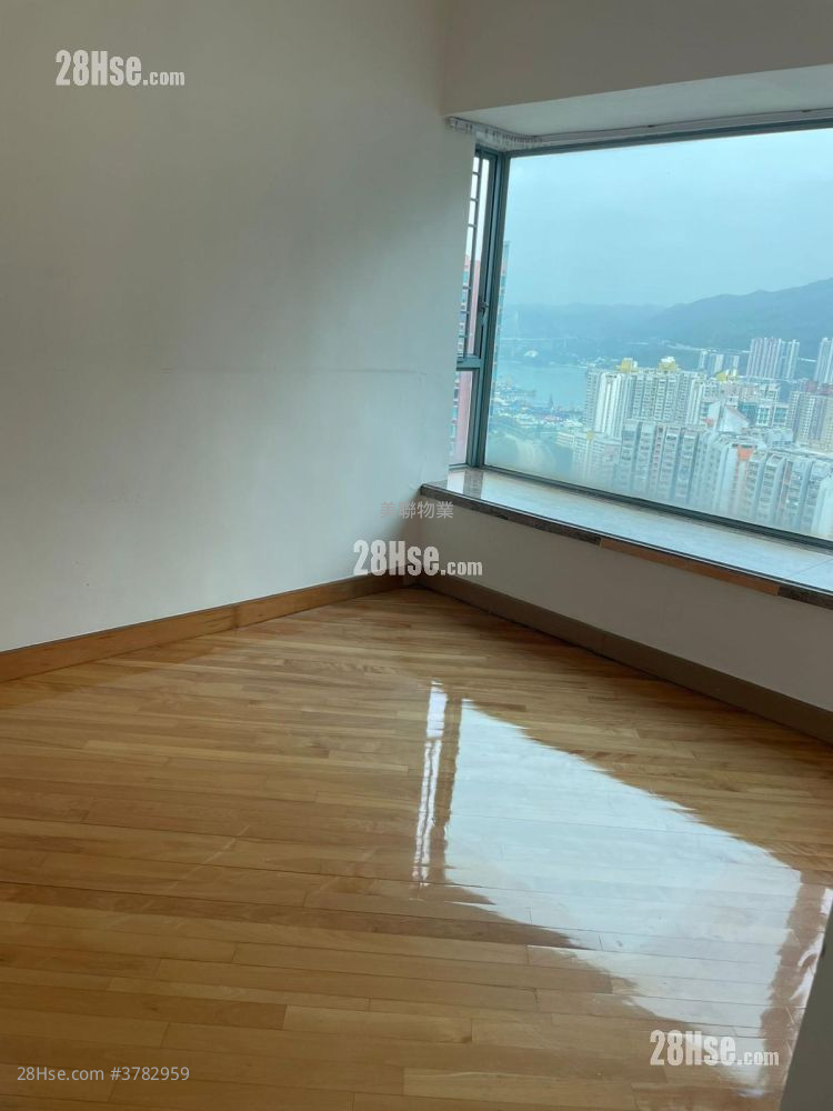 Tierra Verde Sell 3 Bedrooms , 2 Bathrooms 639 ft²