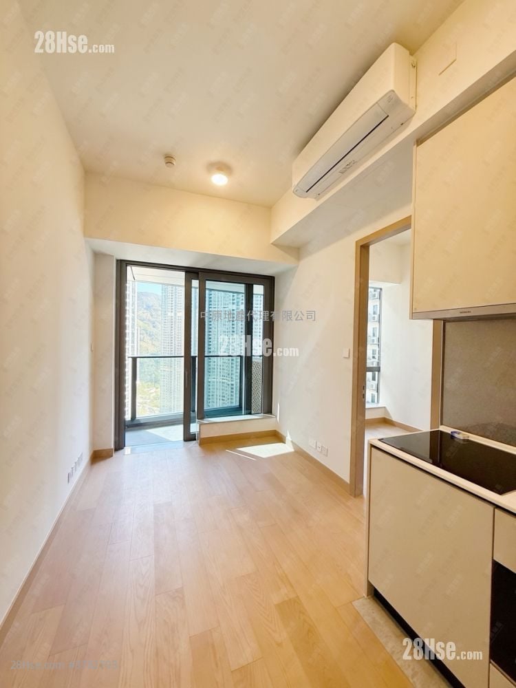 Seasons Place Sell 1 Bedroom , 1 Bathroom 323 ft²