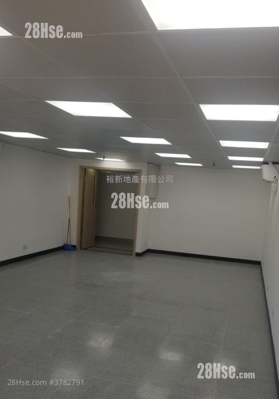 Gold King Industrial Building Rental 1 Toilet