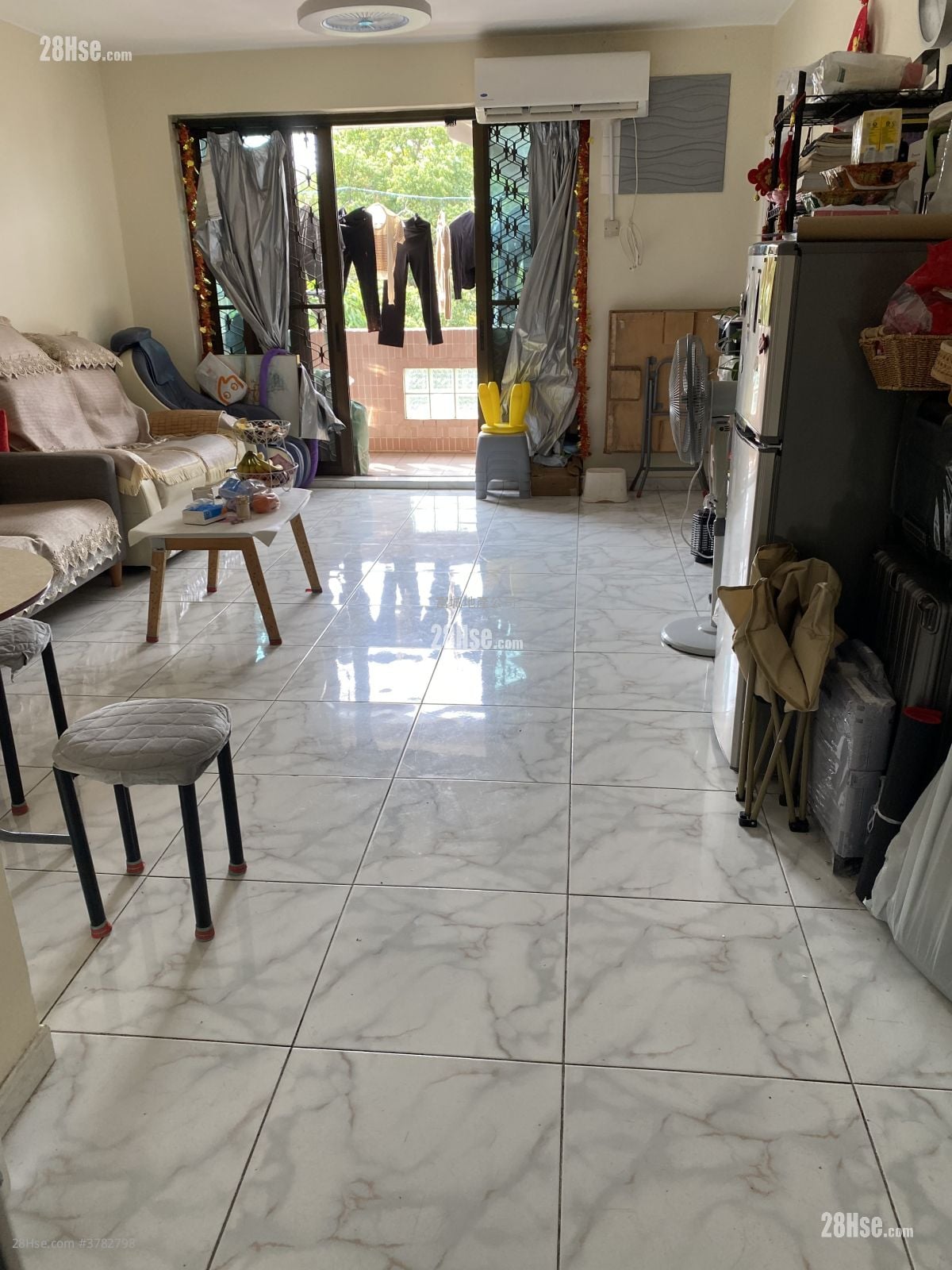 村屋 租盘 3 房 , 1 浴室 850 平方尺