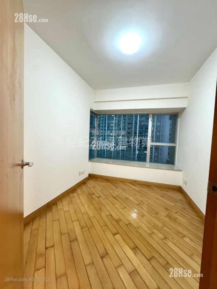 The Waterfront Sell 3 Bedrooms , 2 Bathrooms 943 ft²