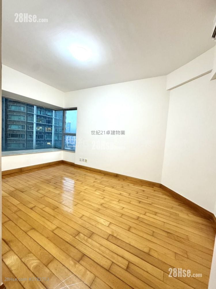 The Waterfront Sell 3 Bedrooms , 2 Bathrooms 943 ft²