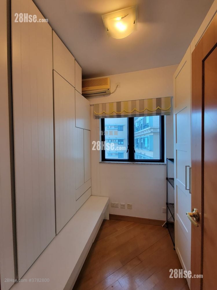 Park Island Sell 2 Bedrooms , 1 Bathroom 592 ft²