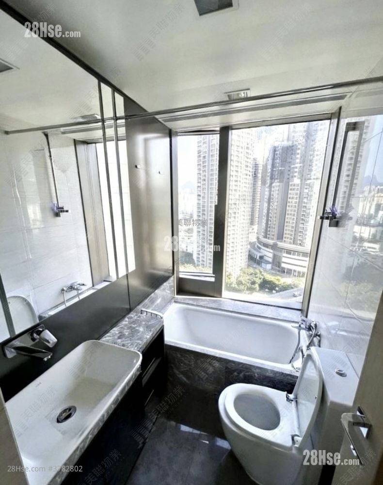 Ocean Pride Sell 3 Bedrooms , 2 Bathrooms 773 ft²