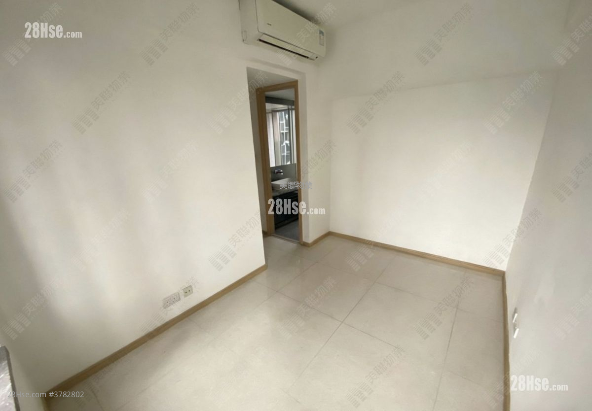 Ocean Pride Sell 3 Bedrooms , 2 Bathrooms 773 ft²