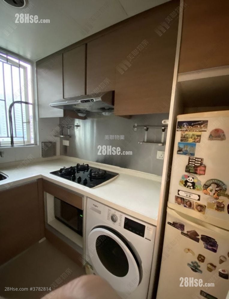 Indihome Sell 2 Bedrooms , 1 Bathroom 424 ft²