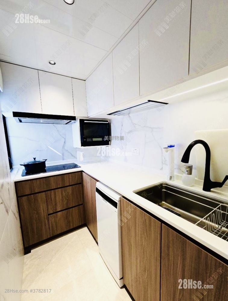 Hoi Kwong Court Sell 639 ft²