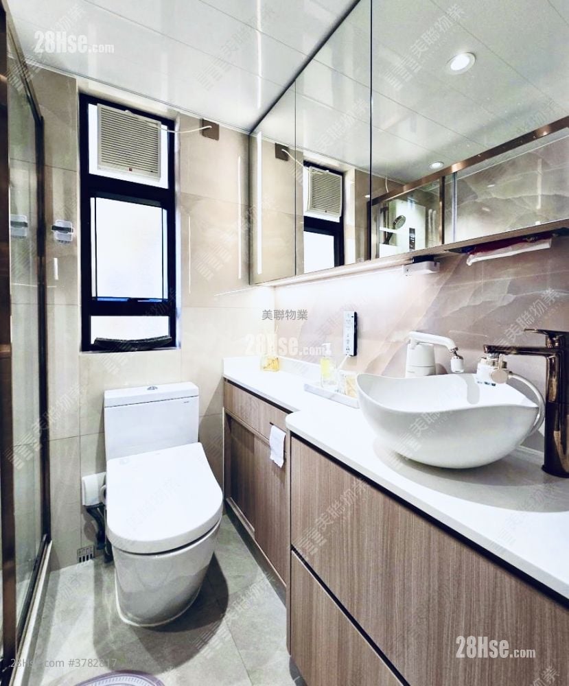 Hoi Kwong Court Sell 639 ft²