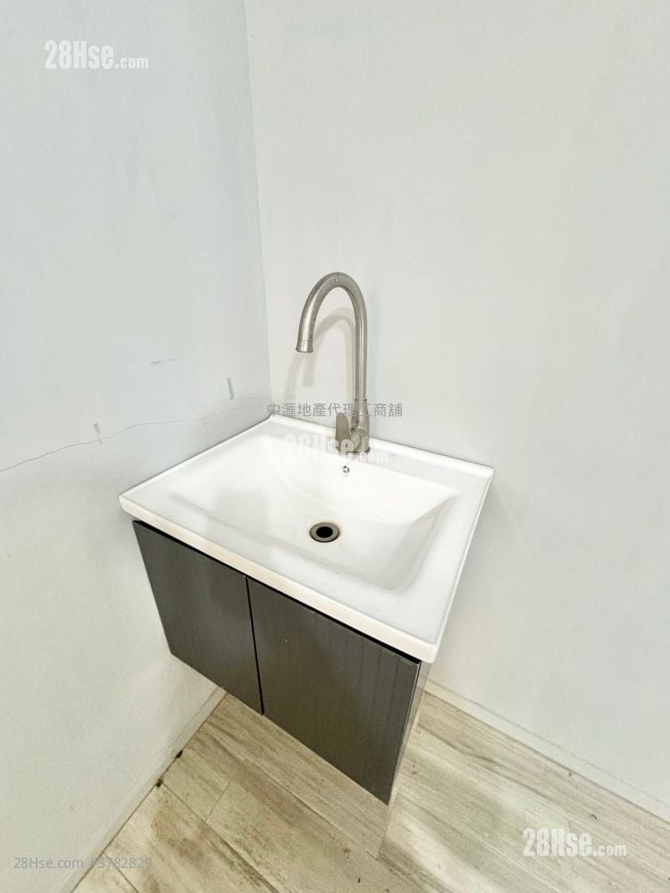 Hop Hing Industrial Building Rental