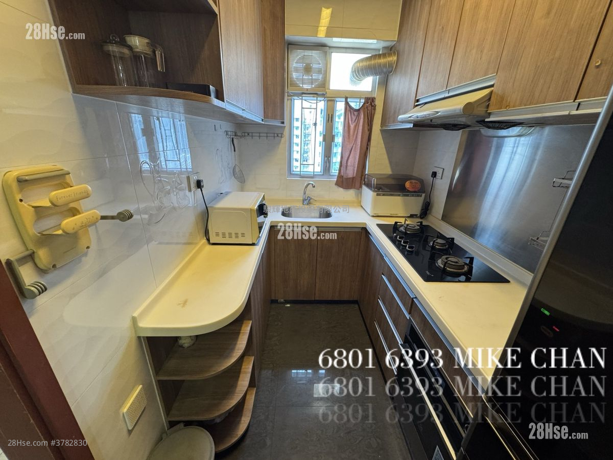 Wing Ying Mansion Sell 3 Bedrooms , 3 Bathrooms 996 ft²