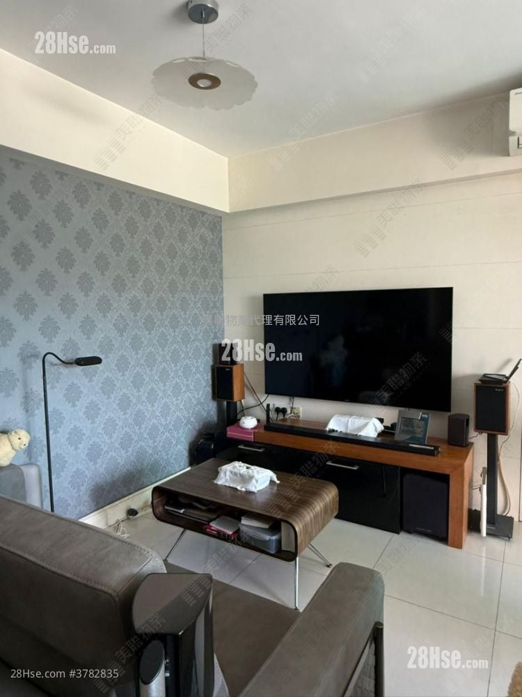 Metro Town Sell 3 Bedrooms 731 ft²