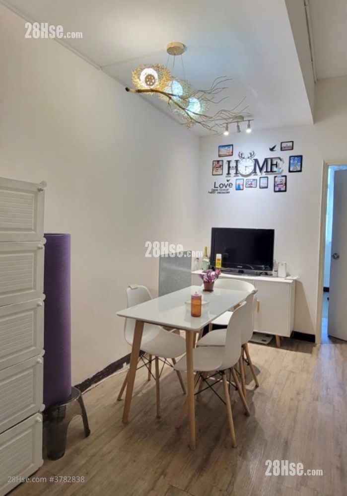 城南道 租盘 4 房 , 2 浴室 550 平方尺