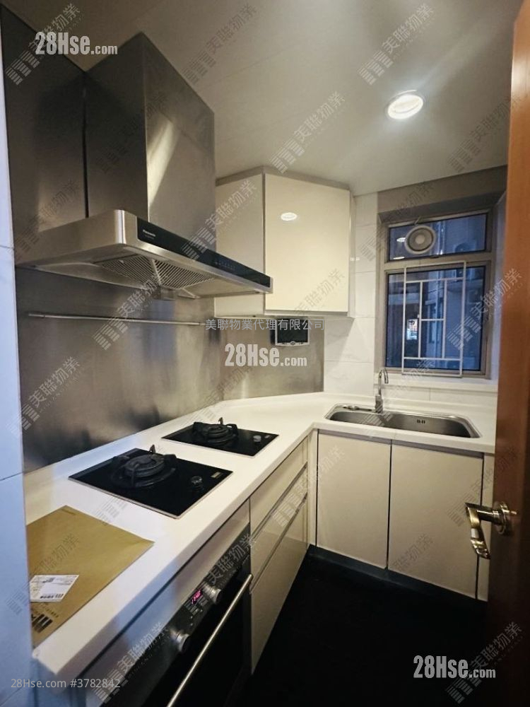 万景峯 售盘 2 房 520 平方尺