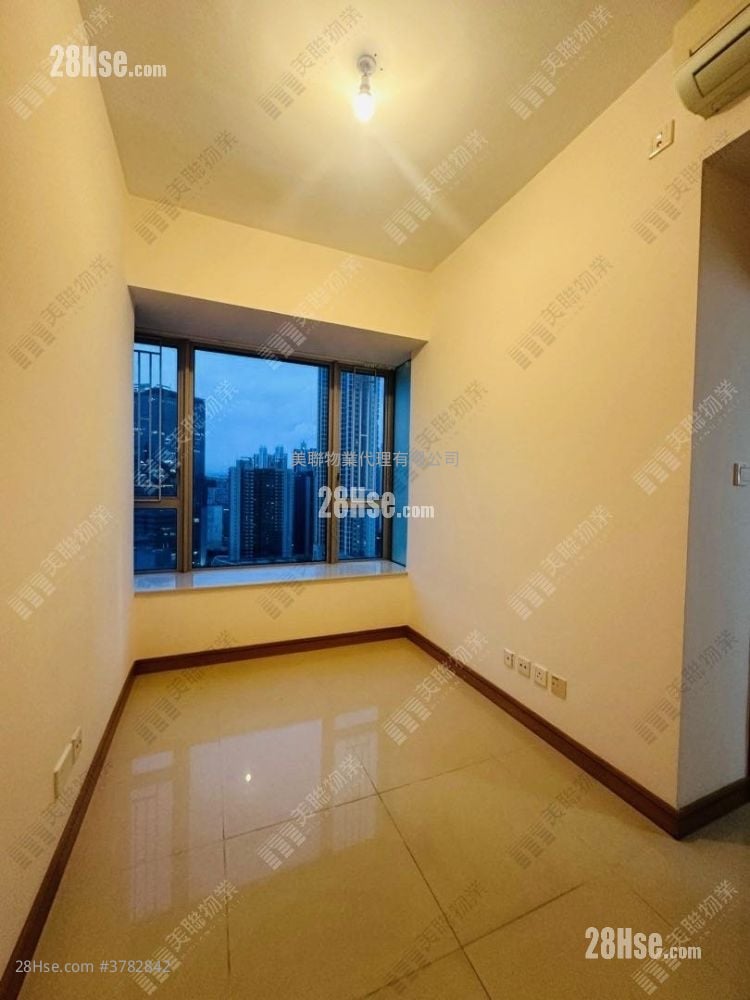 万景峯 售盘 2 房 520 平方尺