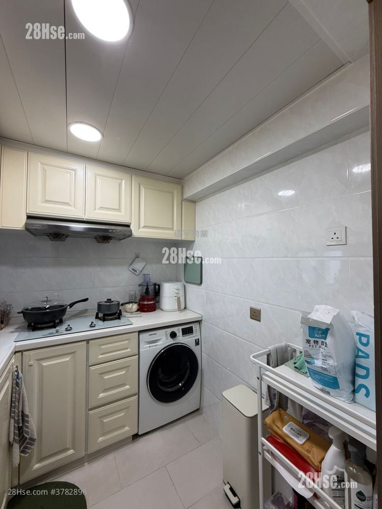 Riviera Gardens Sell 3 Bedrooms , 2 Bathrooms 592 ft²