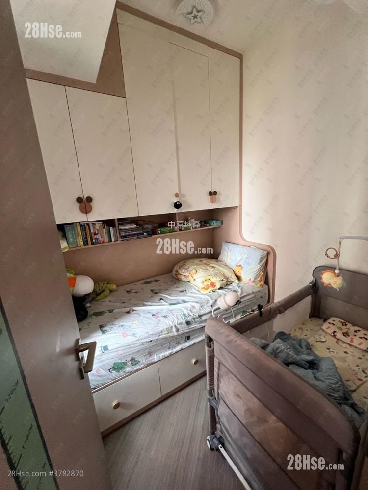 Yoho West Sell 2 Bedrooms 409 ft²