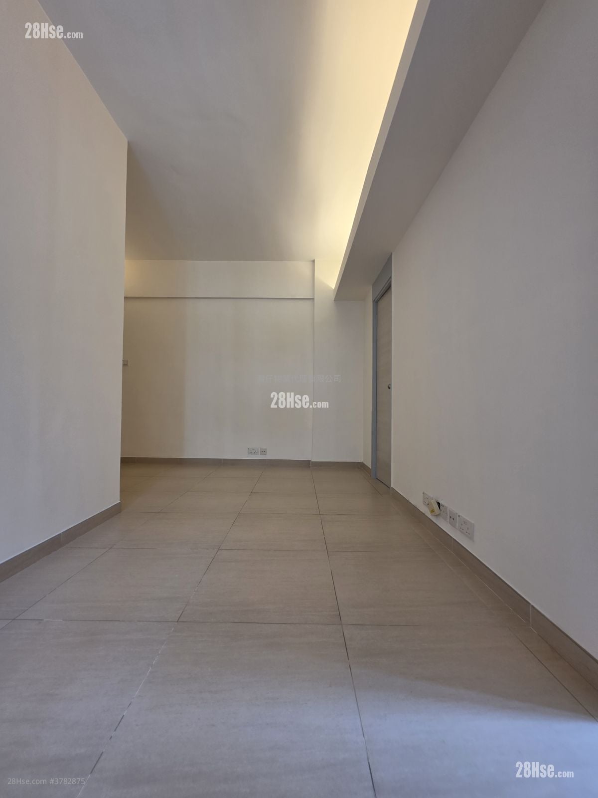 Prime Mansion Rental 3 Bedrooms , 2 Bathrooms 600 ft²