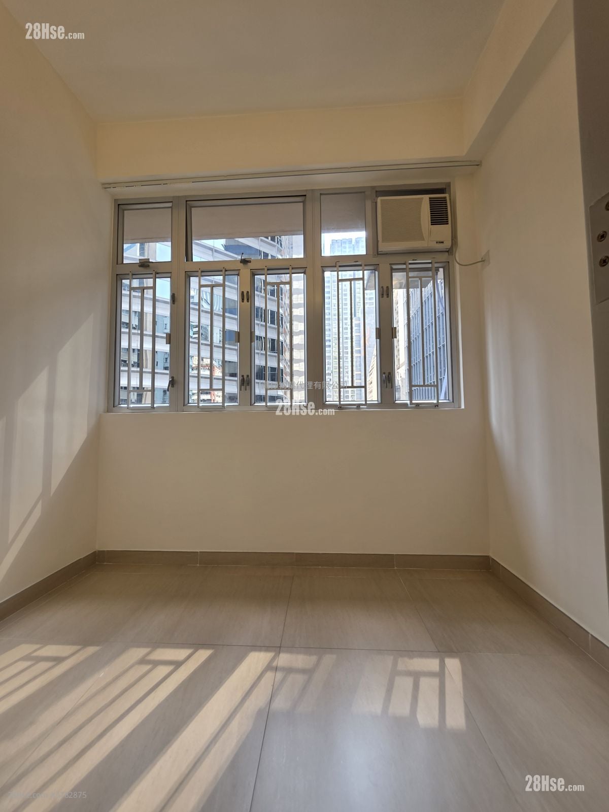 Prime Mansion Rental 3 Bedrooms , 2 Bathrooms 600 ft²