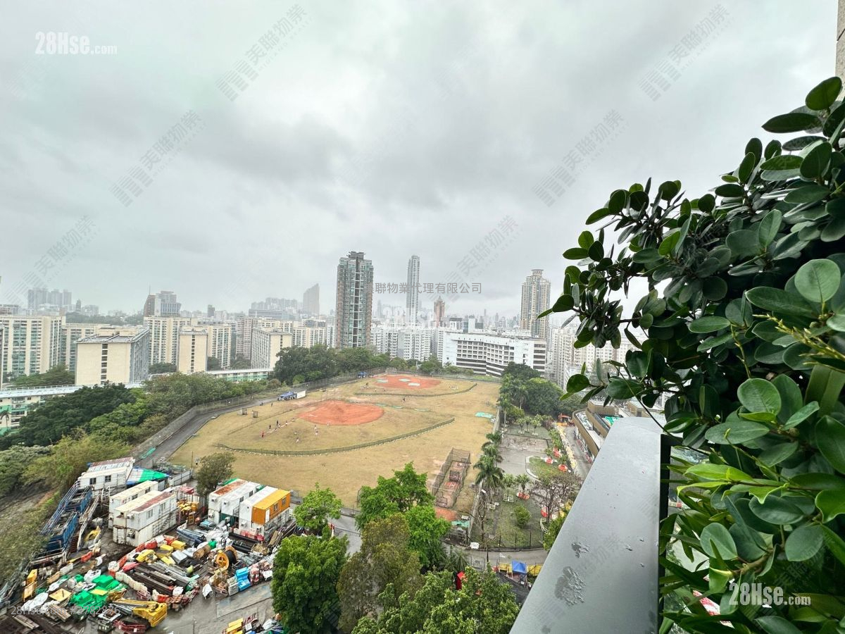 Ultima Sell 2 Bedrooms , 2 Bathrooms 902 ft²