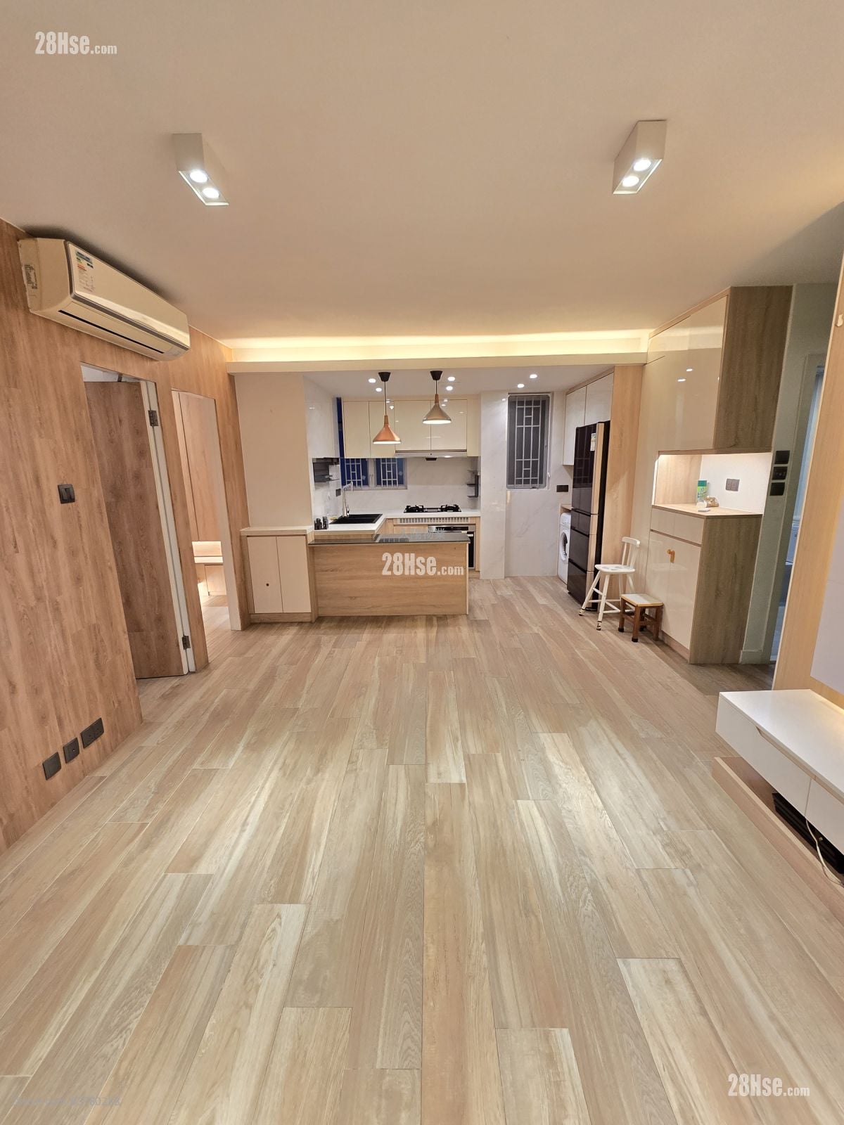 海逸豪园 售盘 2 房 , 1 浴室 561 平方尺