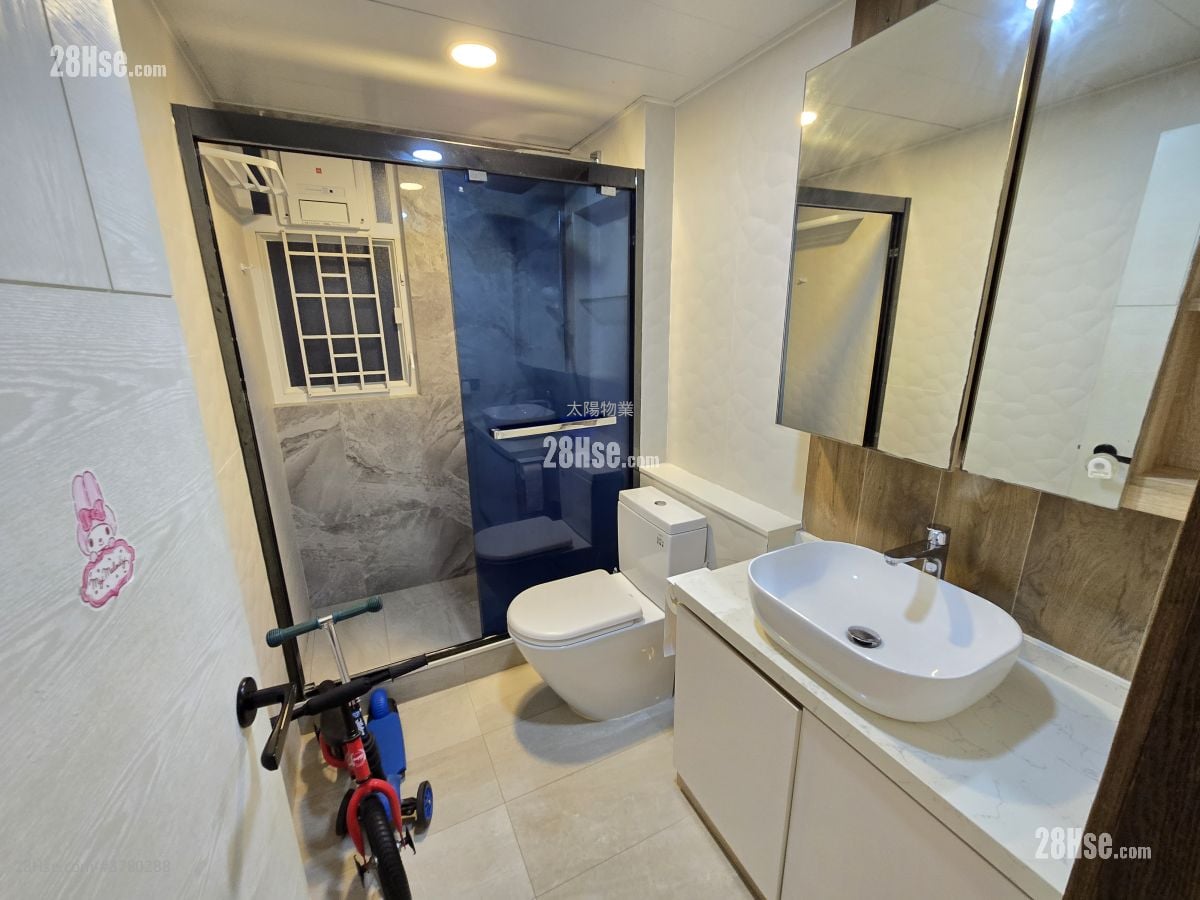 海逸豪园 售盘 2 房 , 1 浴室 561 平方尺