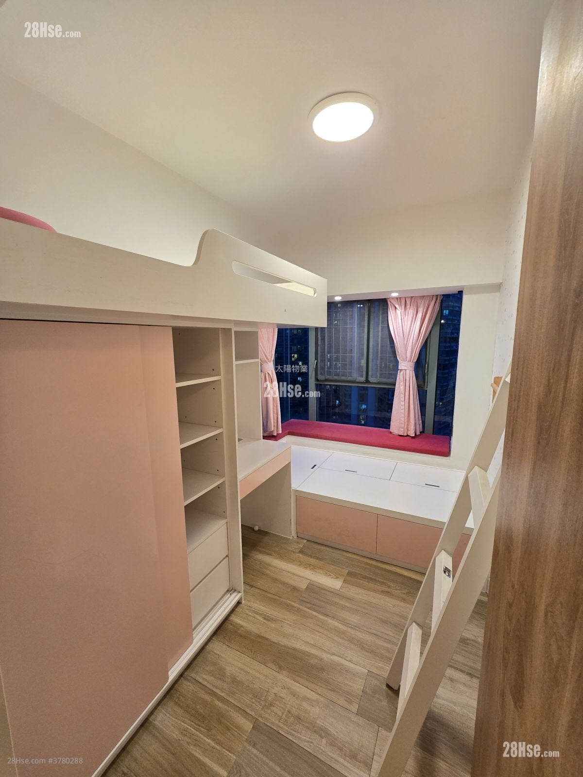 海逸豪园 售盘 2 房 , 1 浴室 561 平方尺