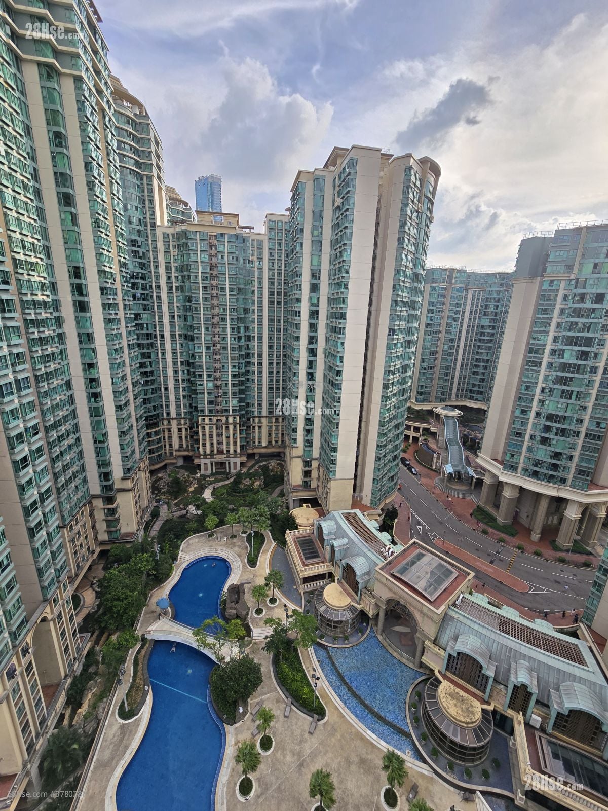 海逸豪园 售盘 2 房 , 1 浴室 561 平方尺