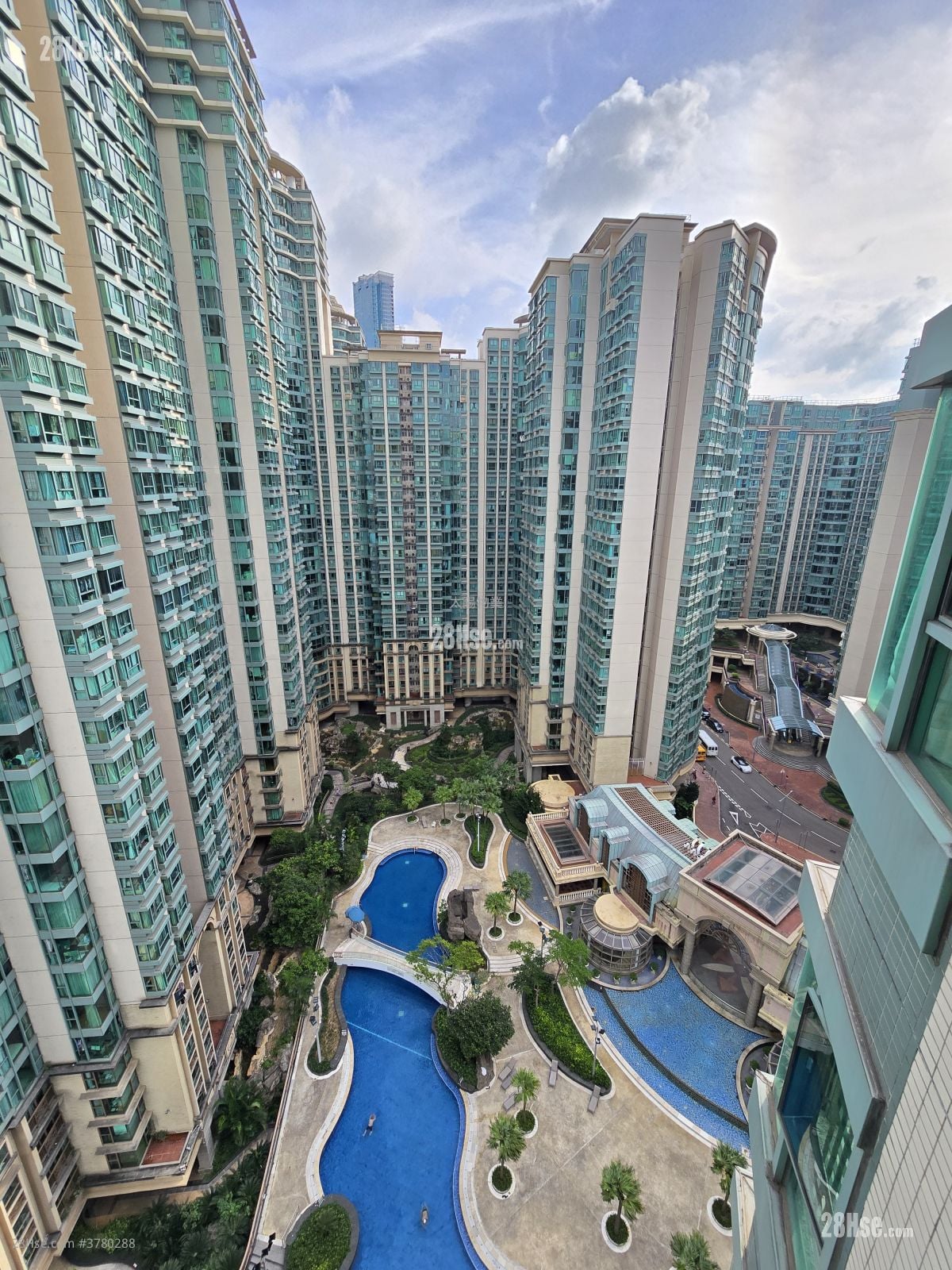 海逸豪园 售盘 2 房 , 1 浴室 561 平方尺