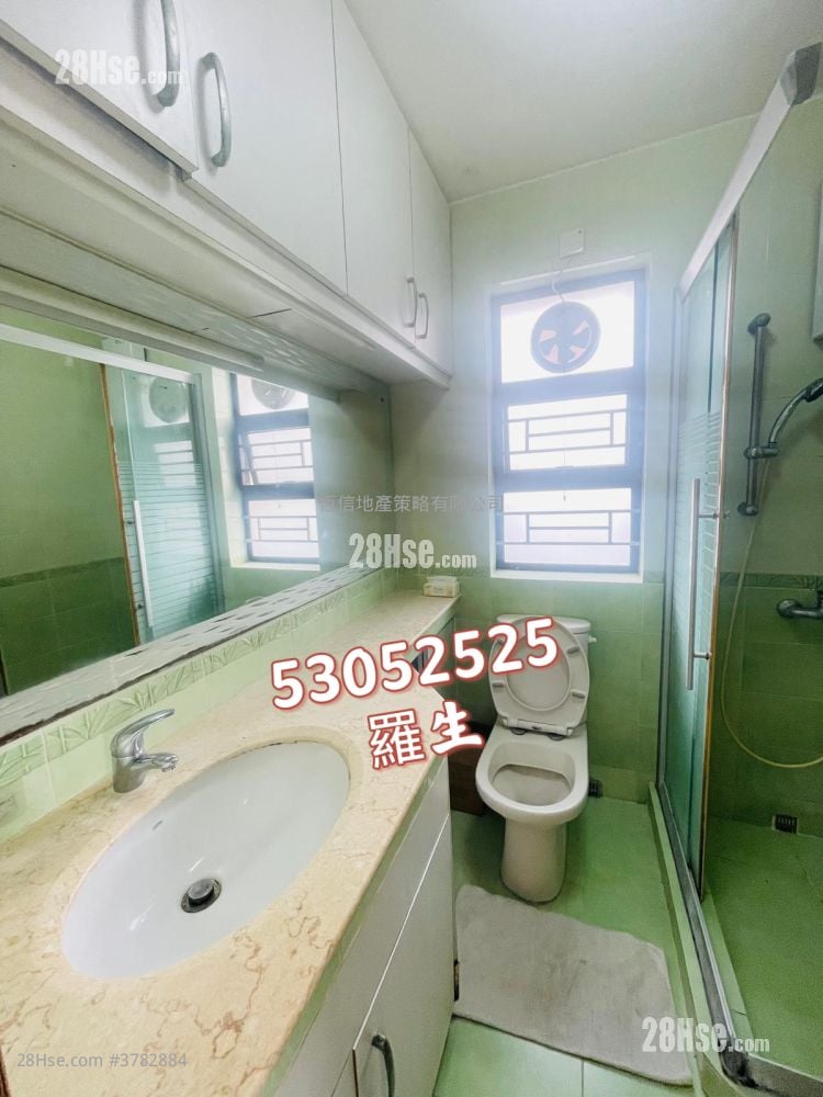 村屋 租盘 3 房 , 1 浴室 700 平方尺