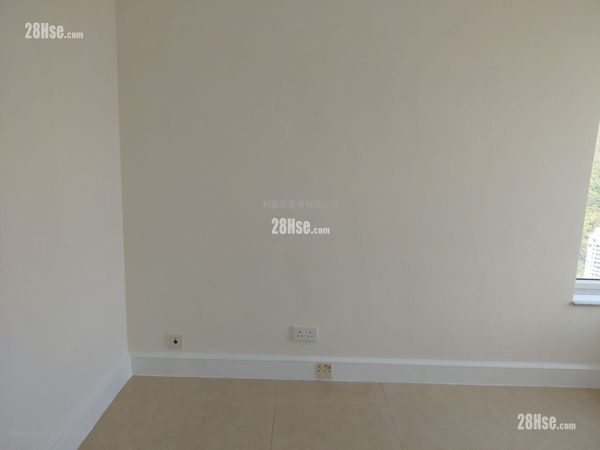 首都 租盘 3 房 , 2 浴室 680 平方尺